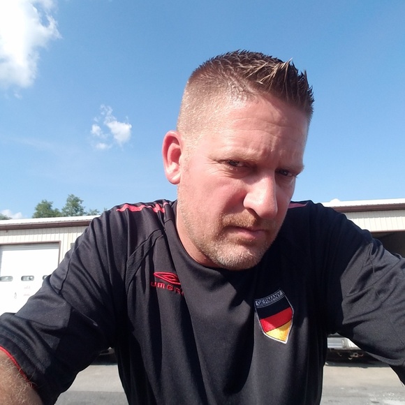 Meet your Posher, Bryan - Picture 1 of 2